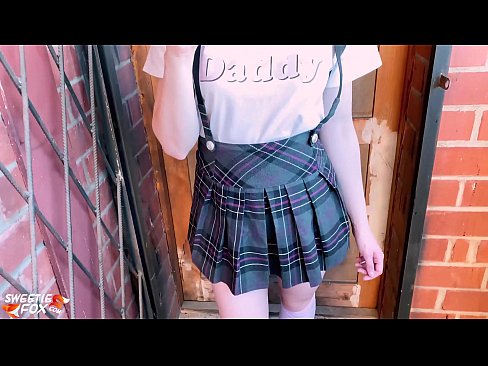 ❤️ Schoolgirl ດູດ dick ຂອງນາງເລິກແລະ fucks ແທນທີ່ຈະຫ້ອງຮຽນ. ❌ ໜັງໂປ້ ຢູ່ພວກເຮົາ ☑