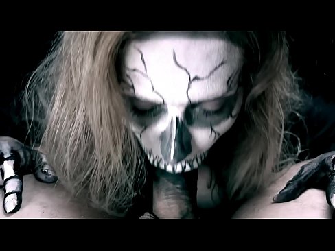 ❤️ ສາວ Demon ດູດ cock ກັບປາກສີດໍາຂອງນາງແລະກືນ cum. ❌ ໜັງໂປ້ ຢູ່ພວກເຮົາ ☑